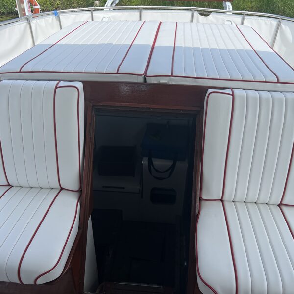 New Seating & Doghouse Pads 1948 Chris Craft Challenger Winner of Best in Show 2023 Door C