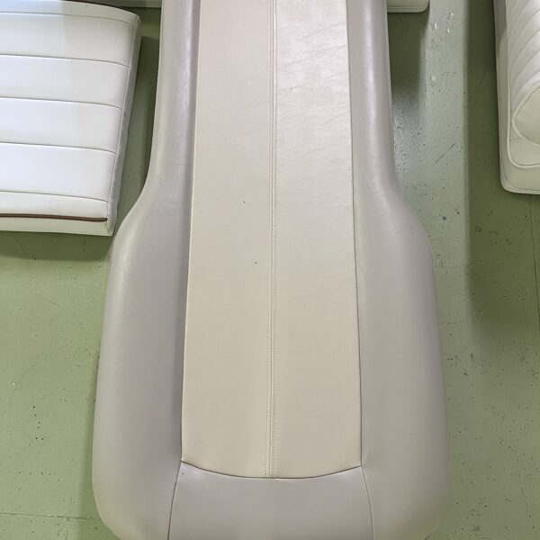 Grady-White Tombstone Seat