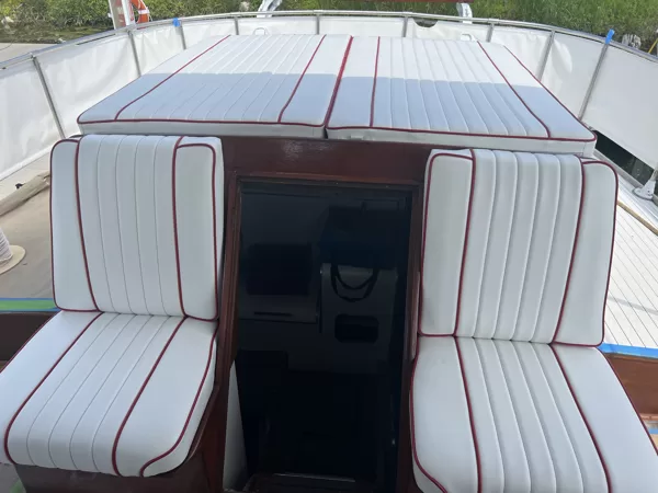 New Seating & Doghouse Pads 1948 Chris Craft Challenger Winner of Best in Show 2023 Door C